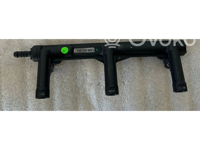 Vstřikovací lišta 06E133681L Audi Q7 4M CRE