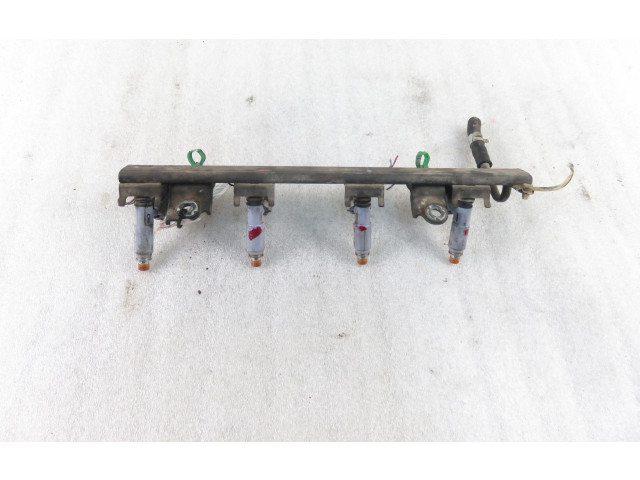 Vstřikovací lišta Suzuki Ignis M13A