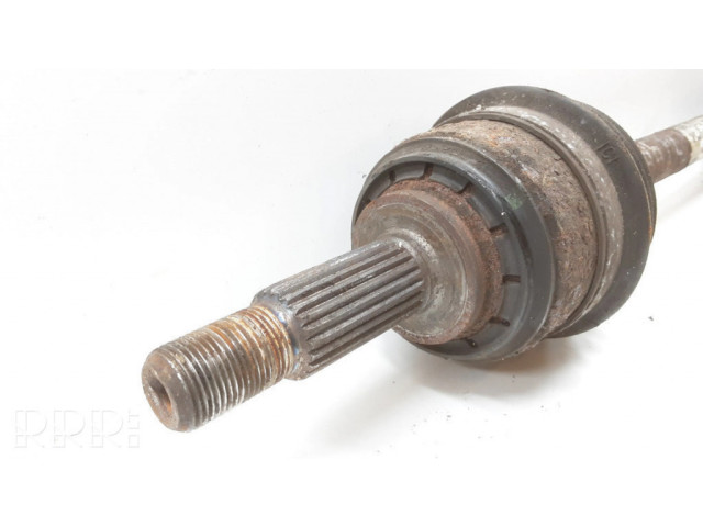 Передняя полуось