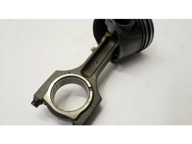  Поршень с шатуном    BMW 7 E65 E66 для дизельного двигателя 3.0