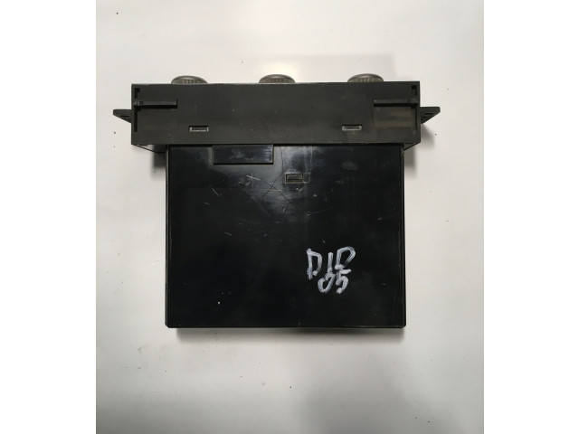 Блок управления климат-контролем MR958005, 1465700022 Mitsubishi Pajero