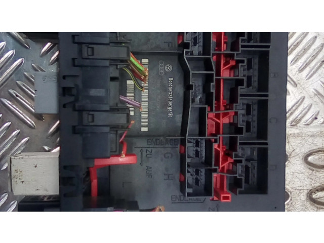 Блок комфорта 1K0937049AA, F005V00495 Volkswagen Caddy