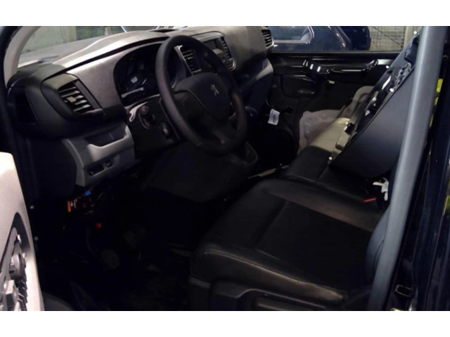 Блок управления климат-контролем    Peugeot Traveller