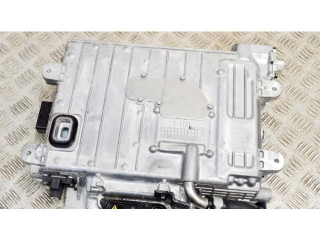 Преобразователь напряжения