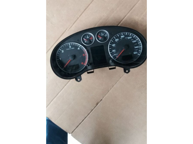 Панель приборов    Audi A3 S3 8P       