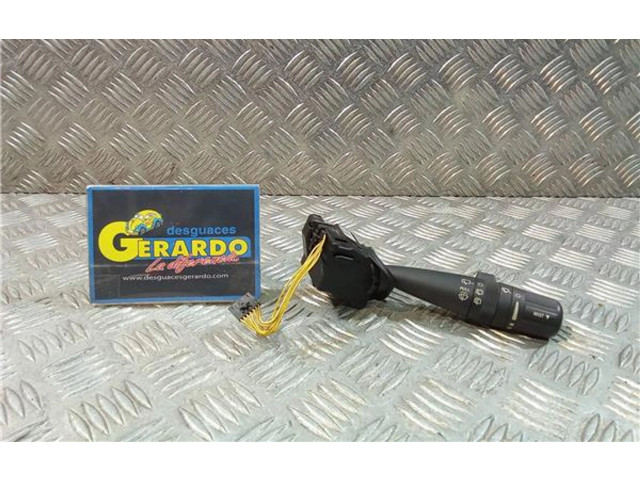 Переключатель дворников 214867203, 04673AB Jeep Compass