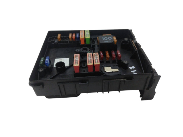 Блок предохранителей 1K0937118, 0948309707 Skoda Yeti (5L)