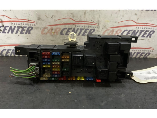 Блок предохранителей 518322110   Volvo V70    