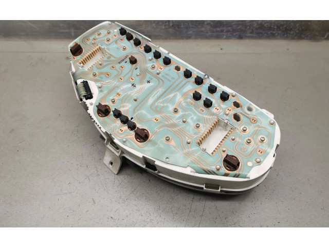 Панель приборов MR480356 Mitsubishi Carisma