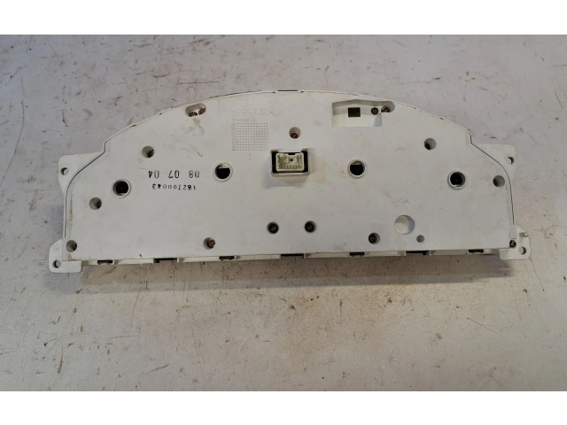 Панель приборов 30682287, 8602886   Volvo V70       