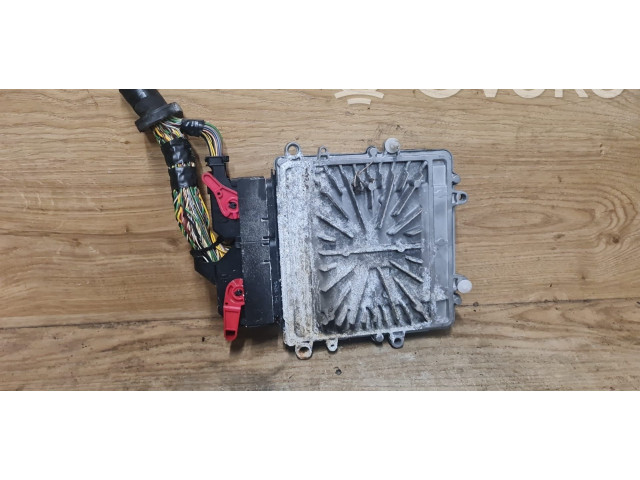 Блок управления двигателя Volvo C70 2006 - 2010 года