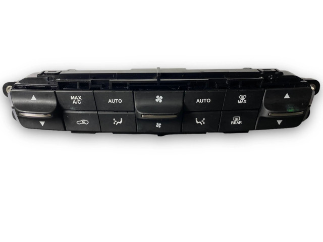 Блок управления кондиционера воздуха / климата/ печки (в салоне) 670167085 Maserati Levante