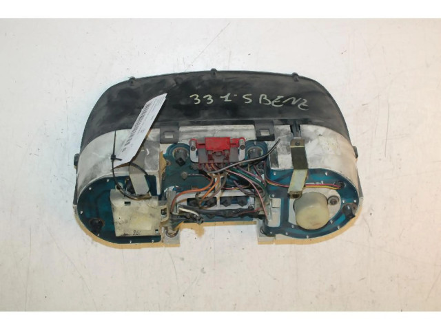 Přístrojová deska Alfa Romeo 33 1990