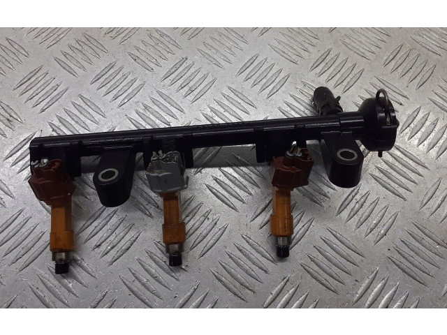 Топливная рампа Daihatsu Sirion