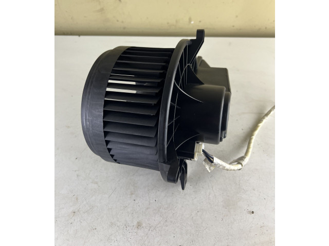 Вентилятор печки    AY2727006370, DM676001   Jeep Grand Cherokee