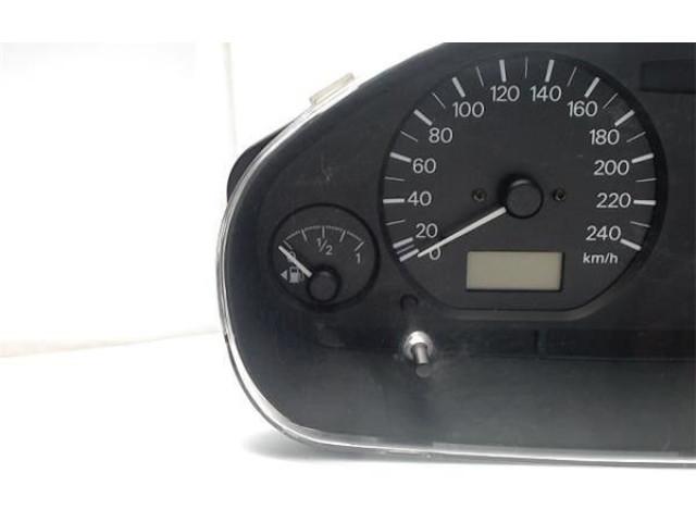 Панель приборов MR381347, 0P0264003 Mitsubishi Carisma