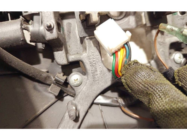 Руль Hyundai Santa Fe  2006 - 2012 года 561002b000, 561002B000      