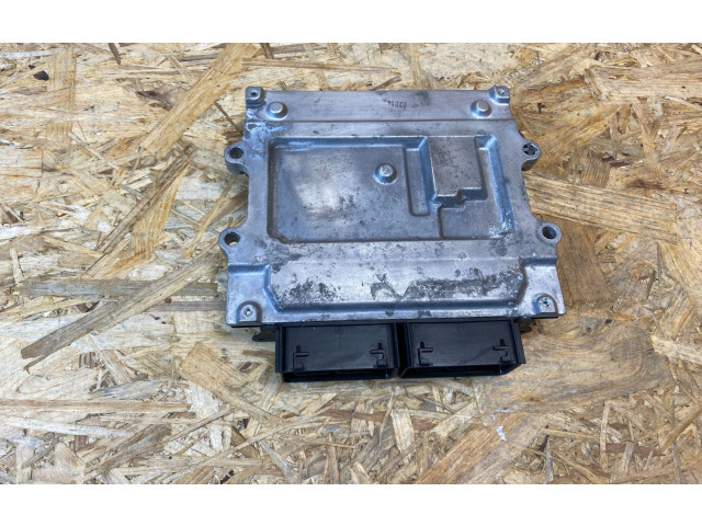 Блок управления двигателя 32253221   Volvo XC60