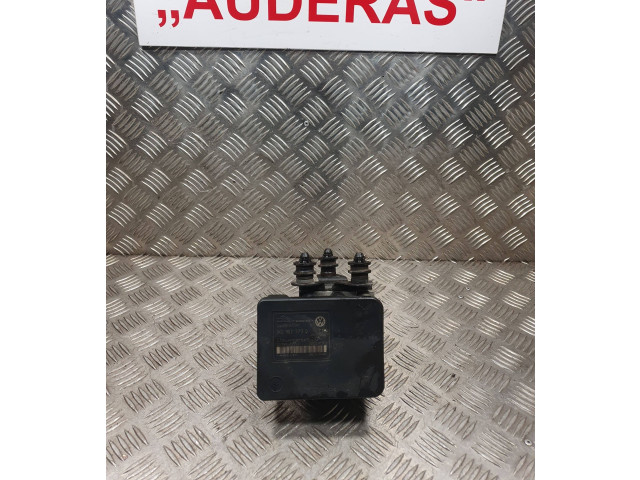 Блок АБС 1K0907379Q, 00005305F3 Volkswagen Touran I 2003 - 2010 года