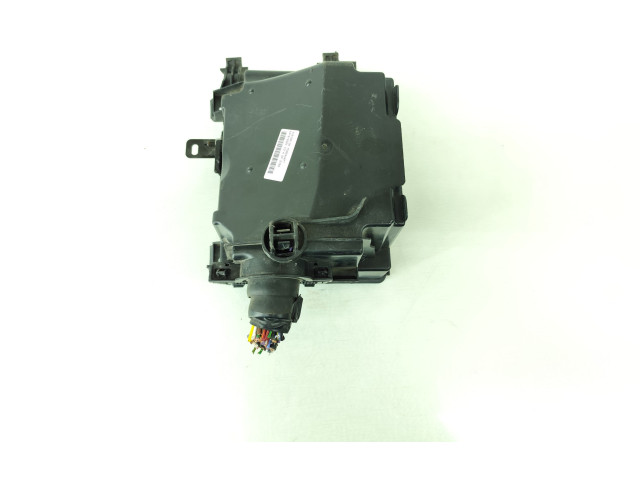 Блок предохранителей 9804681980 Citroen Berlingo