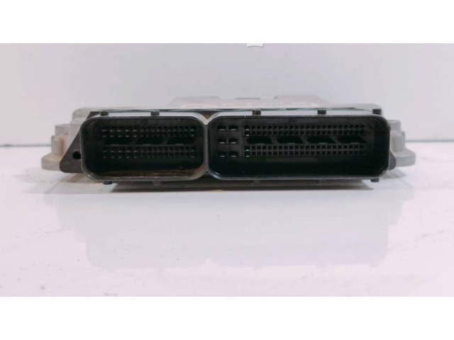 Řídící jednotka 03G906021PD, 1039S22812   Volkswagen Caddy 2007