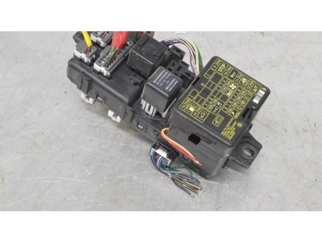 Pojistková skříňka Mitsubishi Pajero 2001