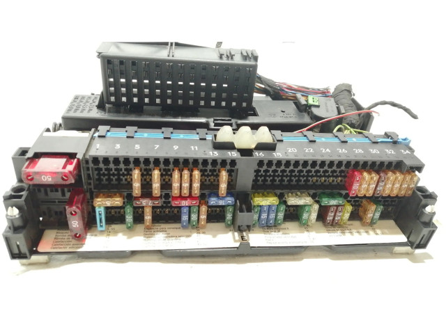 Pojistková skříňka Řídící jednotka BSM 8364542 BMW 3 E36 1999