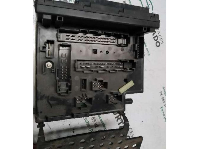 Блок предохранителей 97AG14A073EB Rover Rover