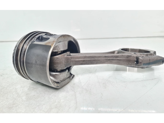 Поршень с шатуном bls Skoda Octavia Mk2 (1Z)