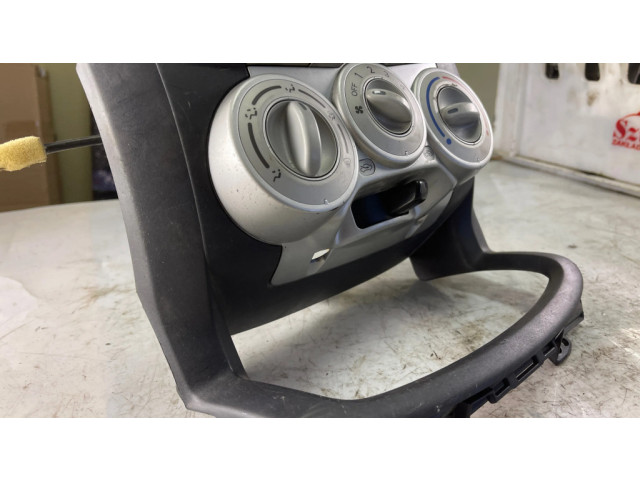 Блок управления климат-контролем Daihatsu Sirion