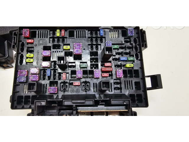 Ящик предохранителей (комплект) 68507751AC Jeep Grand Cherokee WL