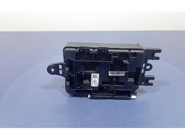 Pojistková skříňka 9389070, 9389070 BMW M2 F87 2019
