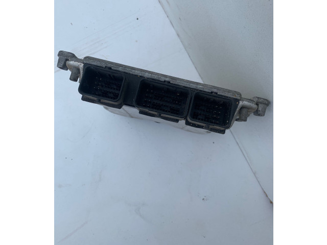 Блок управления двигателя 0281011334, 9649561880   Citroen C8