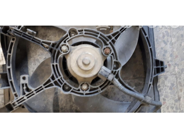 Вентилятор радиатора 8240247 Mitsubishi Carisma