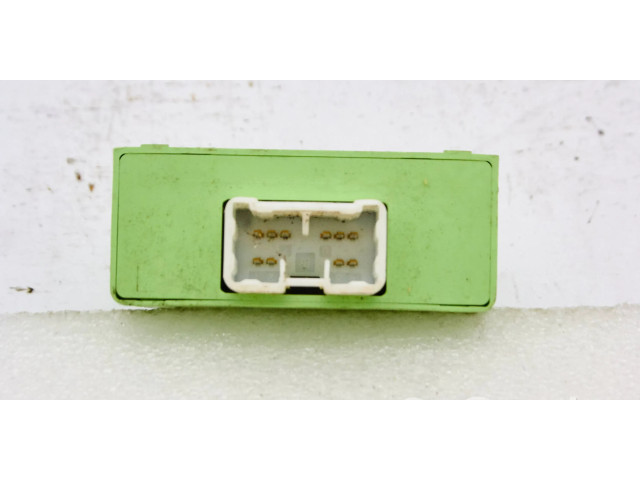 Блок управления 8281053020 Lexus IS 200-300