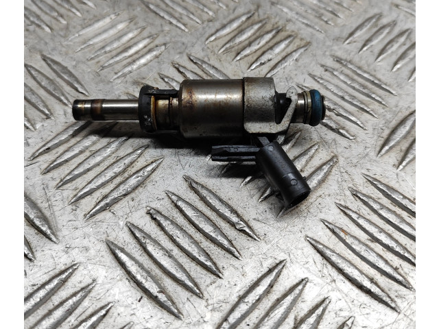 Vstřikovač 06J133036B Audi A3 S3 8V DJHA