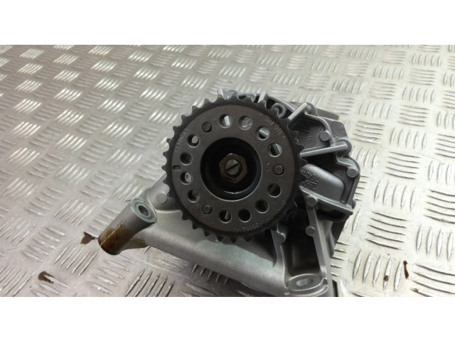 Масляный насос N63B44 7643256 BMW 7 F01 F02 F03 F04 4.4