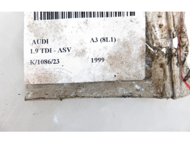 Форсунка 0432193595, 038130202A    Audi A3 S3 8L  ASV 