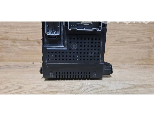 Блок предохранителей 30728356, 12216069 Volvo S60