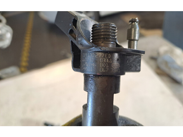 Vstřikovač 059130277ED, 0445117067   Audi Q7 4M     