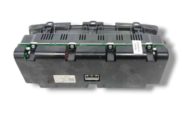 Дисплей    8750A200   Mitsubishi Montero