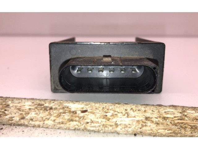 Блок управления 3Q0906121C   Volkswagen Caddy