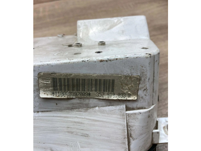 Přístrojová deska Volkswagen PASSAT B3 1988 357919033R, EU