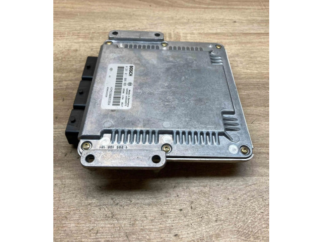 Блок управления двигателем Блок управления 8200065994, 0281011086 Volvo S40, V40