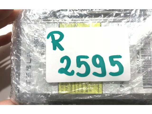 Řídící jednotka    Tesla Model S 2008