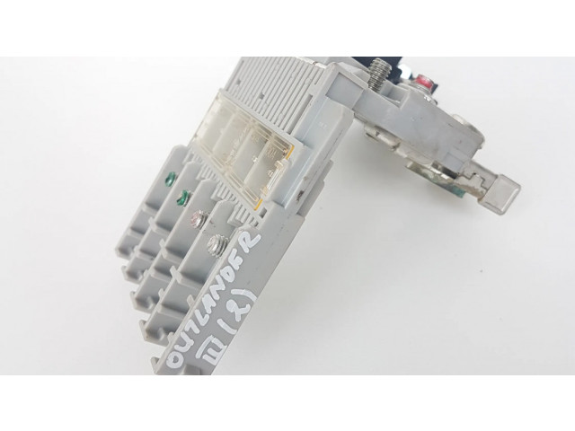 Узел подключения плюсовых проводов