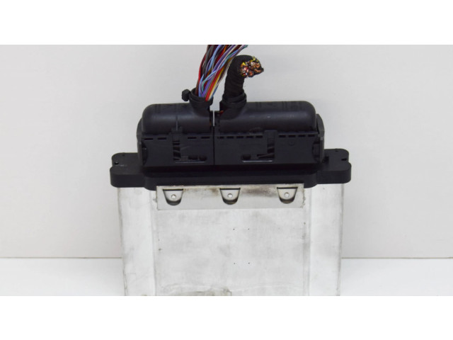 Блок управления двигателя 0261S09528, 04L907309AE   Volkswagen Scirocco