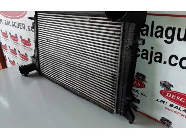 Интеркулер Volkswagen Caddy