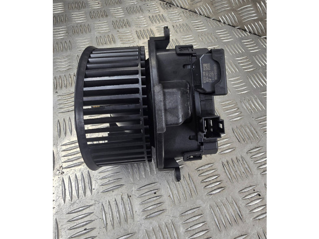 Вентилятор печки    4M1820021B   Audi A7 S7 4K8