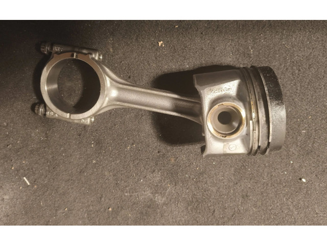 Píst 04LA Seat Leon (5F)